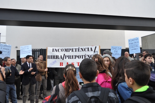 Manifestação_Escola Secundária de VRSA (2)